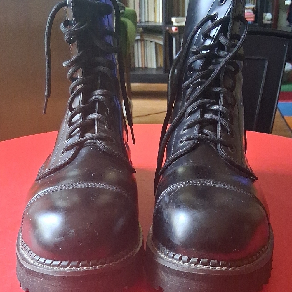 GRINDERS UK Brand 10 Hole Steel Toe Boots - Picture 7 of 8